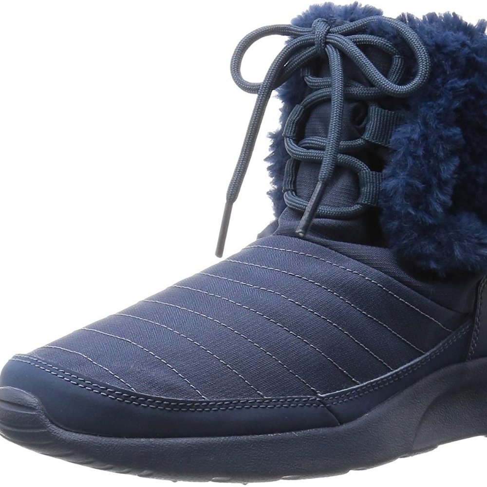 NIKE KAISHI WINTER BOOTS W SIZE 8 NEW Without Box